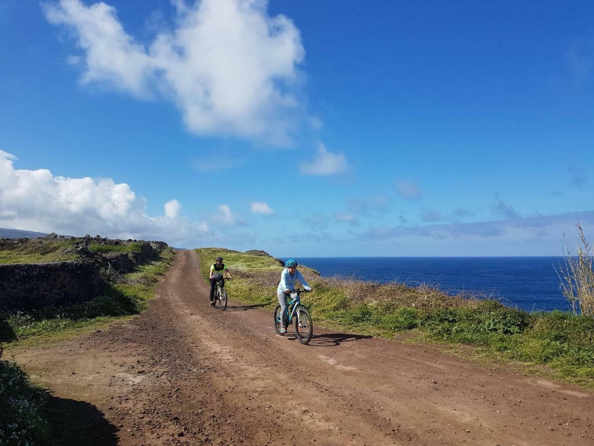 Seaside Azores Villa With Natural Pool, Terrace & Barbecue Capelas Exteriör bild